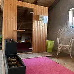 Le Château De Failloux, D Hôtes,piscine Intérieure Couette-café 4*