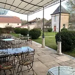 Le Chateau De Failloux, Piscine Interieure, Sauna 住宿加早餐酒店 4*