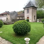 Le Chateau De Failloux, Piscine Interieure, Sauna Bed and Breakfast