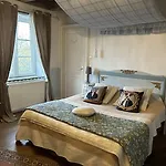 Le Chateau De Failloux, Piscine Interieure, Sauna 住宿加早餐酒店 4*