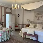 Le Château De Failloux, D Hôtes,piscine Intérieure Couette-café Épinal