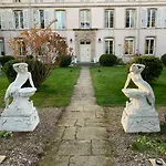 Couette-café Le Château De Failloux, D Hôtes,piscine Intérieure Épinal