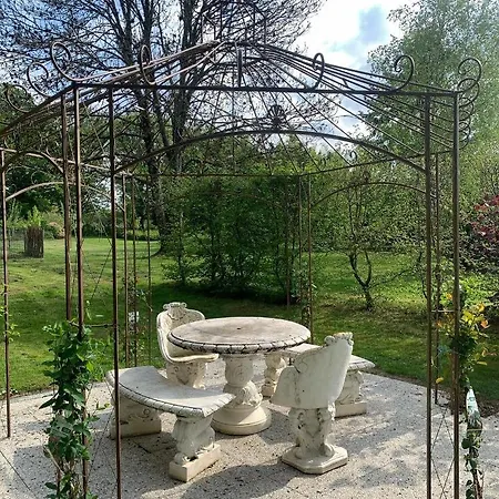 Le Chateau De Failloux, Piscine Interieure, Sauna Oda ve Kahvaltı