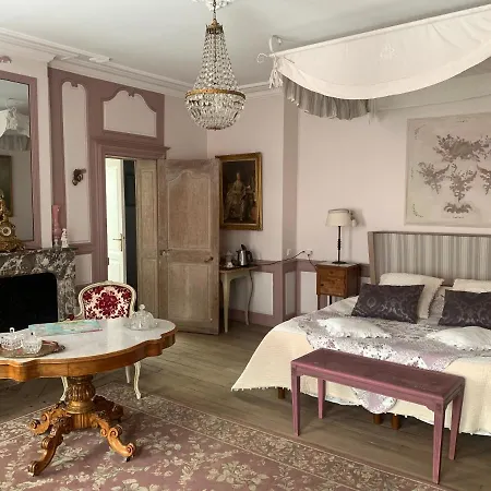 Bed and breakfast Le Château De Failloux, D Hôtes,piscine Intérieure