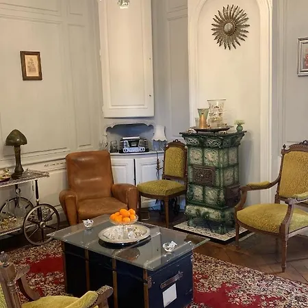 ベッド・アンド・ブレックファスト Le Chateau De Failloux エピナル