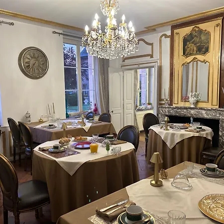 Le Chateau De Failloux, Piscine Interieure, Sauna Panzió 4*