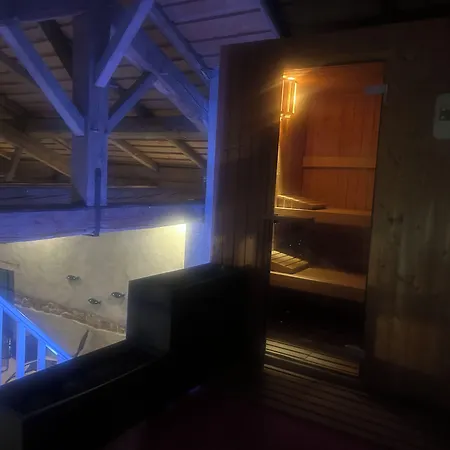 Panzió Le Chateau De Failloux, Piscine Interieure, Sauna