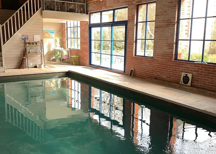 Le Chateau De Failloux, Piscine Interieure, Sauna Oda ve Kahvaltı Épinal