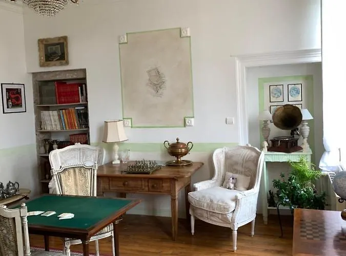 Le Chateau De Failloux, Piscine Interieure, Sauna Bed & Breakfast 4*