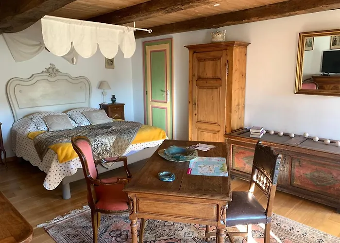 Le Chateau De Failloux, Piscine Interieure, Sauna Oda ve Kahvaltı