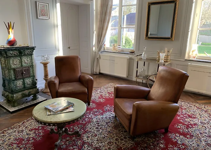 Le Chateau De Failloux, Piscine Interieure, Sauna Bed & Breakfast Épinal