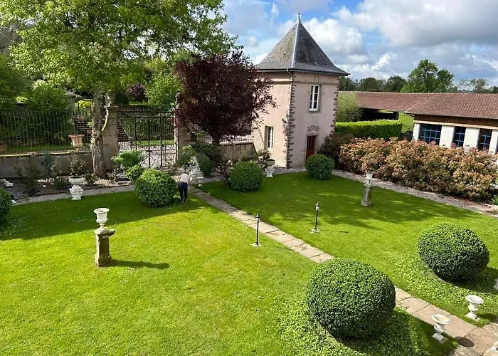 Le Chateau De Failloux, Piscine Interieure, Sauna Oda ve Kahvaltı Épinal