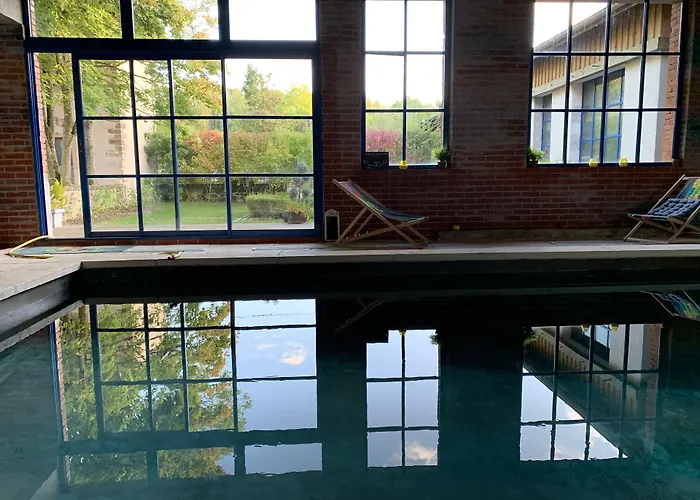 Bed & Breakfast Le Chateau De Failloux, Piscine Interieure, Sauna 4*