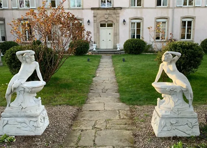 Bed & Breakfast Le Chateau De Failloux, Piscine Interieure, Sauna Épinal
